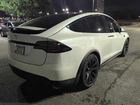 Used 2022 Tesla Model X Long Range image 7