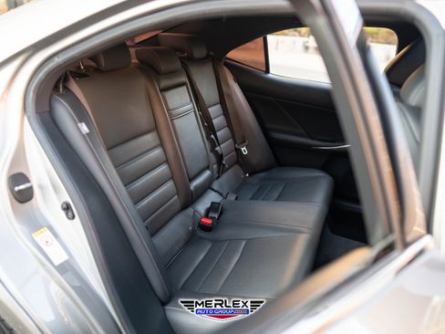 Used 2018 Lexus IS 300 F Sport image 18