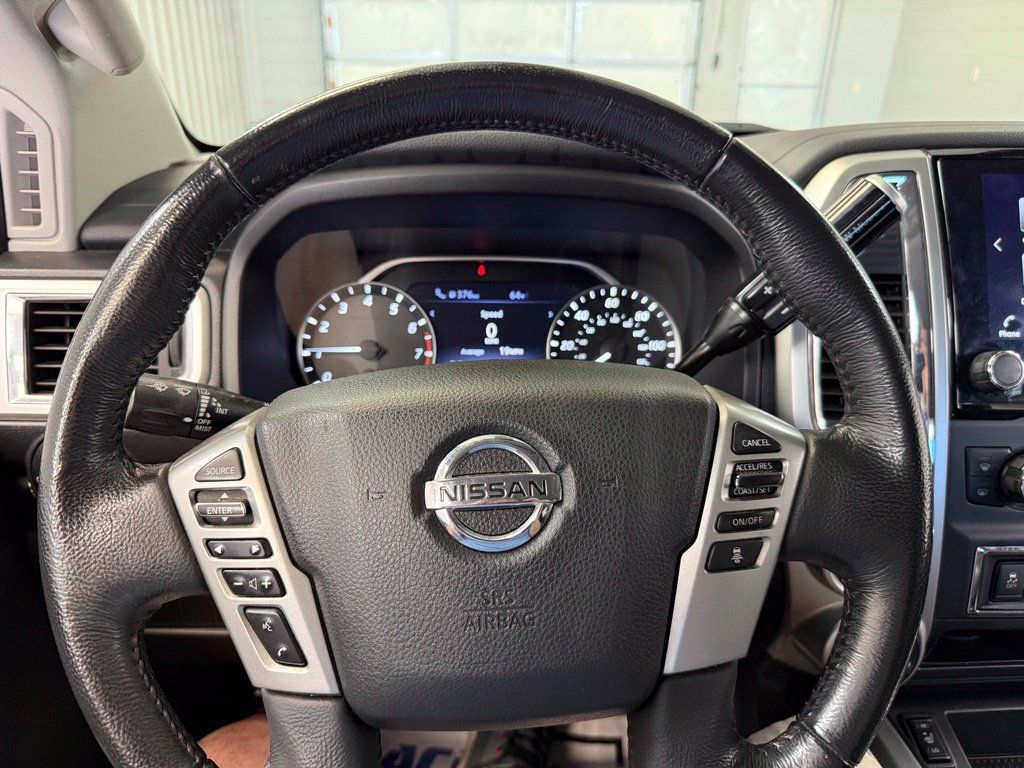 Used 2021 Nissan Titan SV w/ SV Convenience Package AWD/4WD image 8