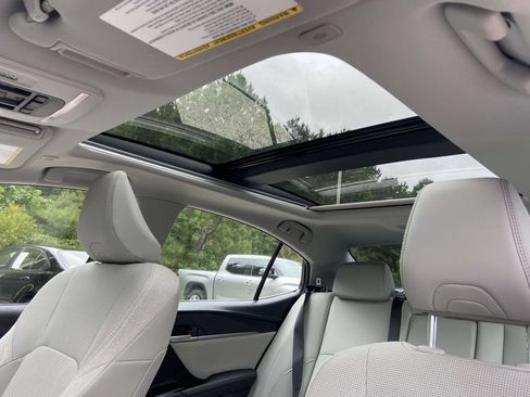 Used 2025 Toyota Camry XLE w/ Premium Plus Package FWD image 19