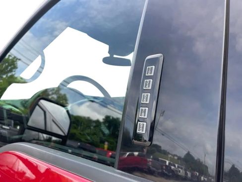 Used 2021 Ford F250 Lariat w/ Tremor Off-Road Package AWD/4WD image 14