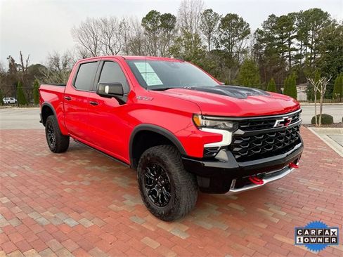 Used 2022 Chevrolet Silverado 1500 ZR2 w/ Technology Package image 38