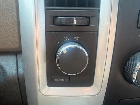 Used 2009 Dodge Ram 1500 Truck SLT AWD/4WD image 14