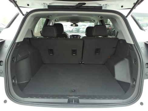Certified 2024 GMC Terrain SLE FWD image 11
