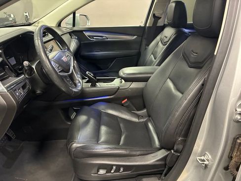 Used 2019 Cadillac XT5 Premium Luxury FWD image 9