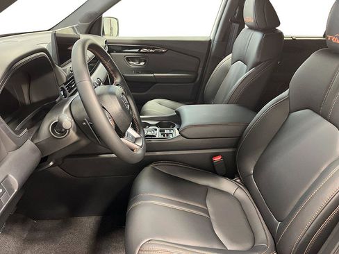 New 2026 Honda Pilot TrailSport image 11