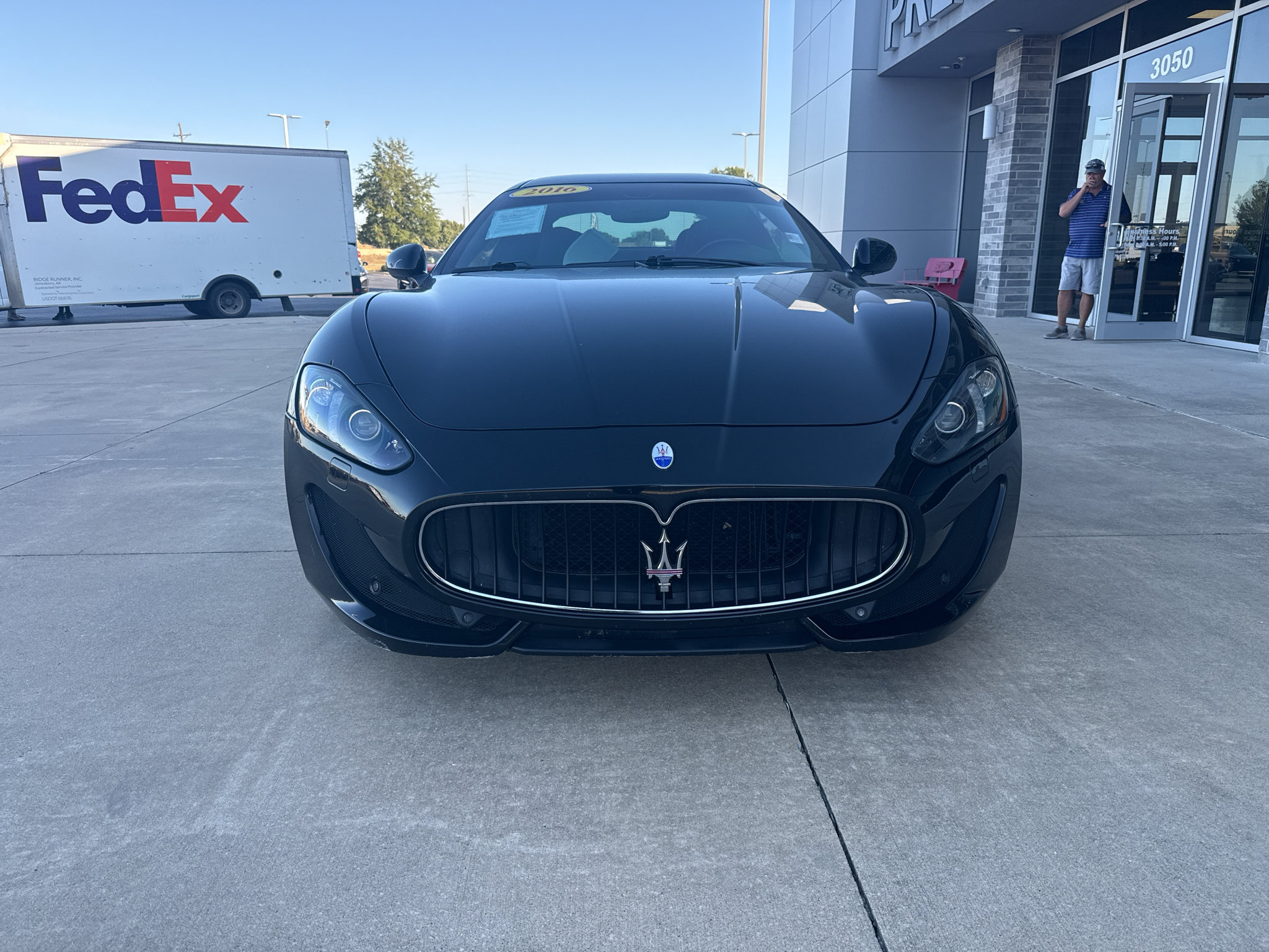 Used 2016 Maserati GranTurismo Sport RWD image 2