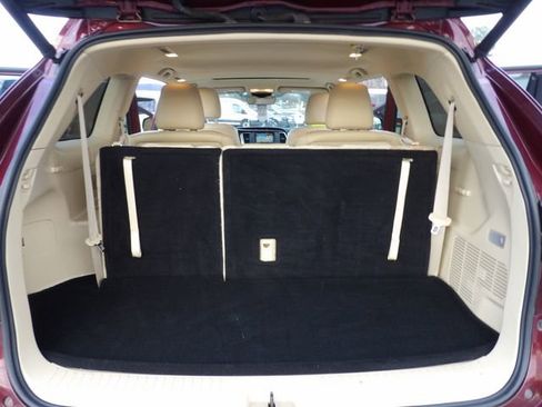 Used 2017 Toyota Highlander XLE image 29