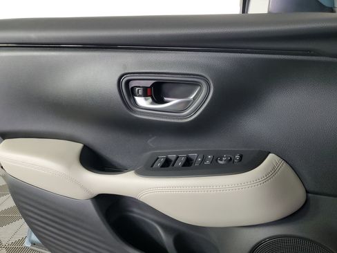 New 2026 Honda HR-V LX image 30