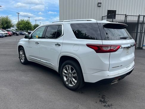 Used 2019 Chevrolet Traverse High Country AWD/4WD image 3