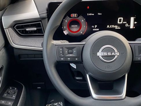 New 2026 Nissan Kicks SV image 18