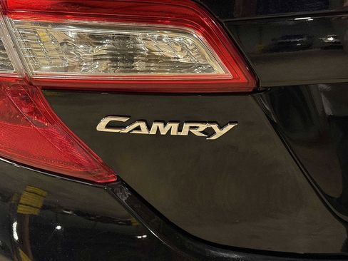 Used 2012 Toyota Camry SE image 22