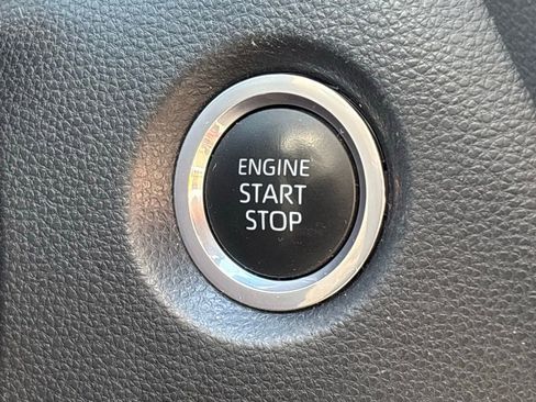 Used 2024 Toyota Corolla SE image 13