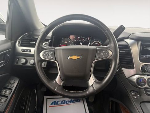 Used 2017 Chevrolet Suburban Premier image 12