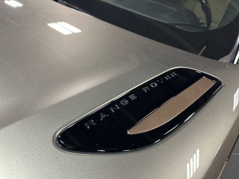 Used 2019 Land Rover Range Rover Velar R-Dynamic SE AWD/4WD image 42