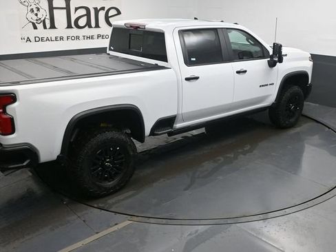 New 2026 Chevrolet Silverado 2500 ZR2 w/ LPO, Dark Essentials Package image 18