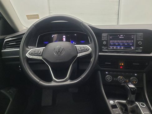 Used 2024 Volkswagen Jetta SE w/ Panoramic Sunroof Package FWD image 22