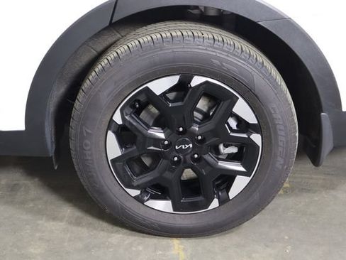 Used 2025 Kia Sorento S FWD image 37