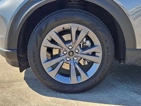 Used 2023 Ford Explorer XLT w/ Equipment Group 202A image 20