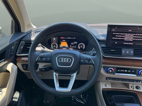Used 2023 Audi Q5 e Premium Plus w/ Premium Plus Package AWD/4WD image 10