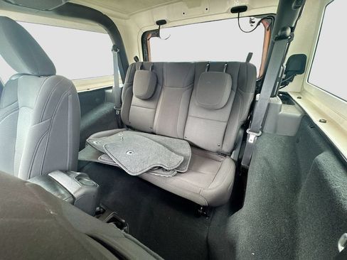 Used 2022 Jeep Wrangler Sport AWD/4WD image 26