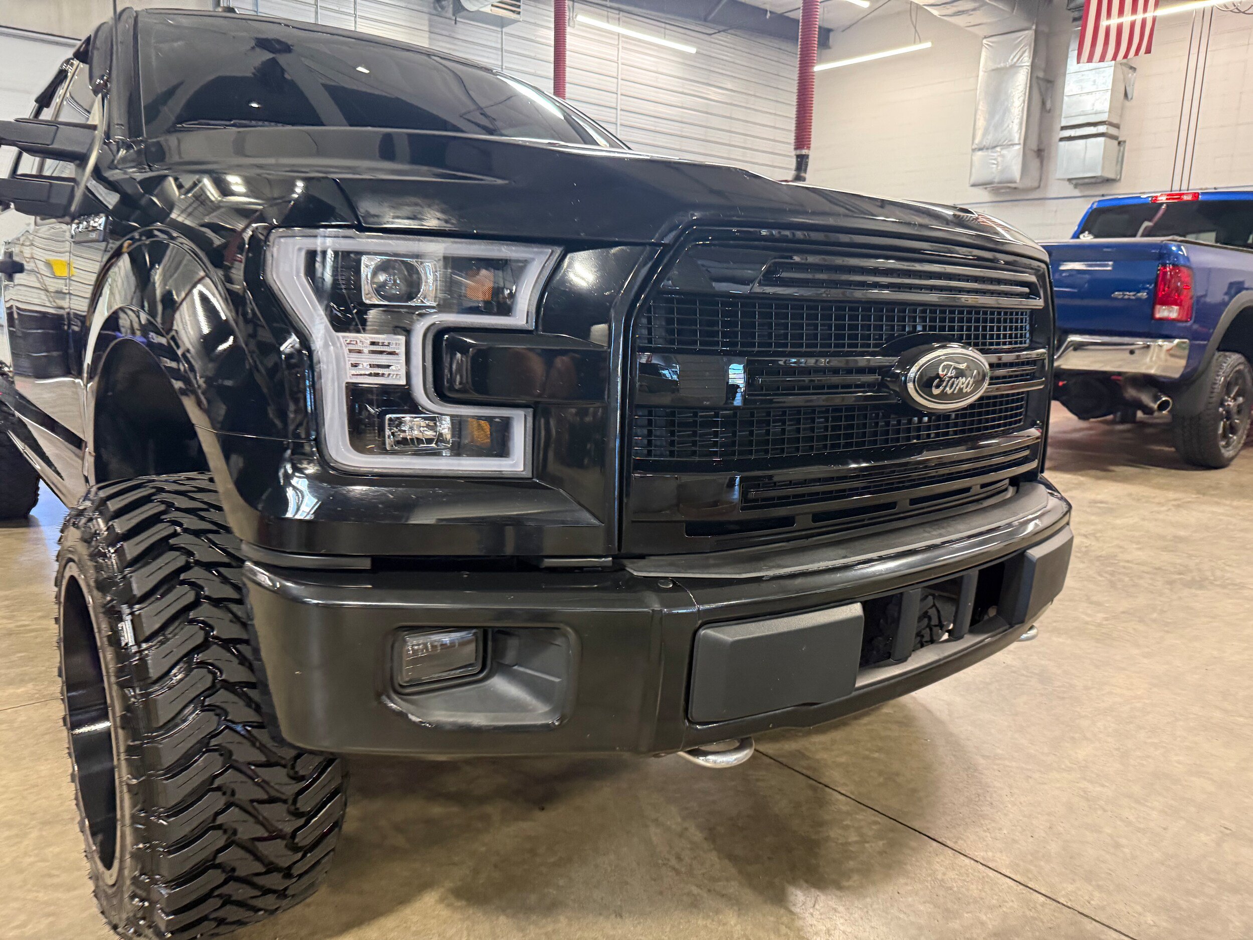 Used 2017 Ford F150 XLT AWD/4WD image 3