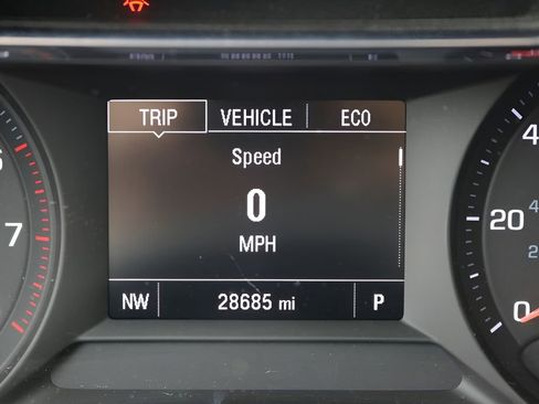 Used 2023 Chevrolet TrailBlazer LT FWD image 26