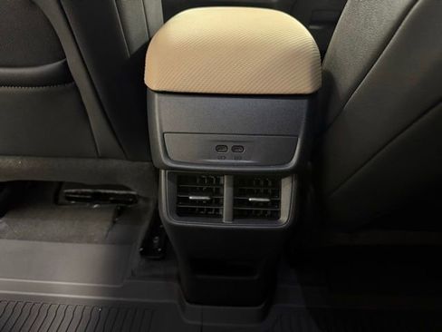 New 2026 Chevrolet Equinox ACTIV AWD/4WD image 17