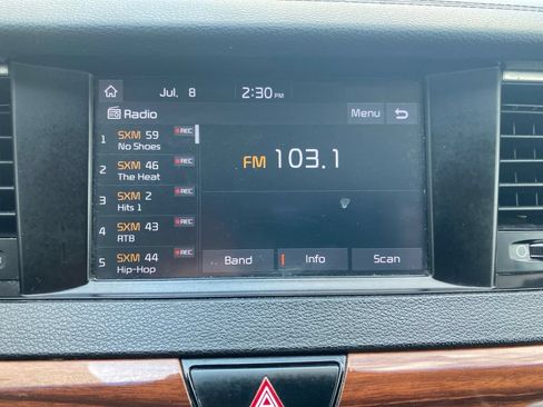 Used 2019 Kia Cadenza Premium w/ Paint Protection Package FWD image 41