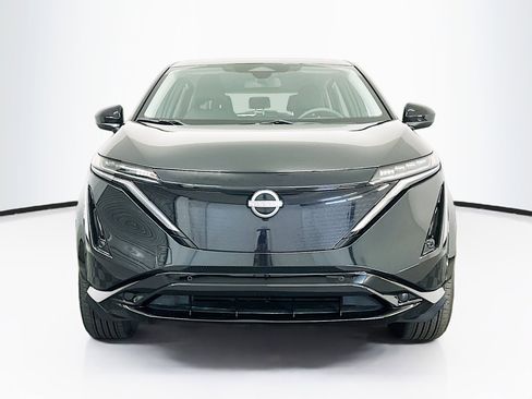 Used 2024 Nissan Ariya AWD image 2