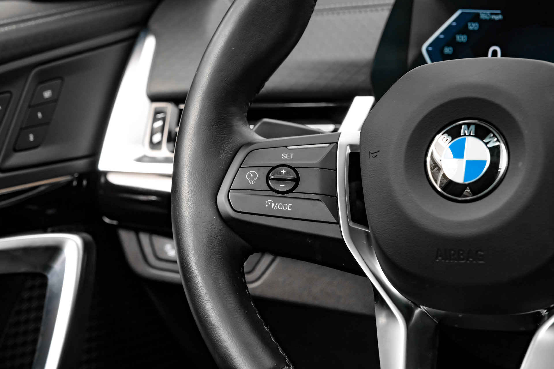 Used 2026 BMW X2 xDrive28i AWD/4WD image 21