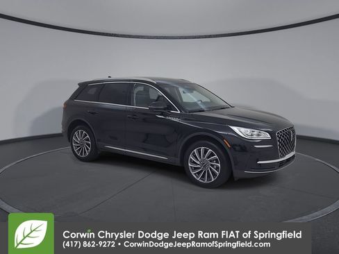 Used 2023 Lincoln Corsair Reserve w/ Equipment Group 201A AWD/4WD image 2