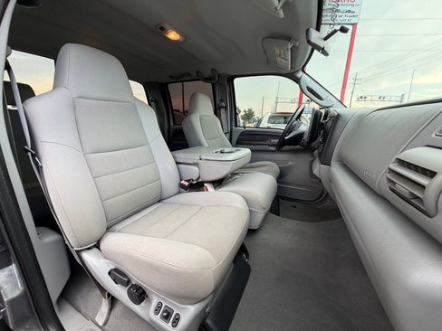 Used 2007 Ford F250 4x4 Crew Cab Super Duty image 8