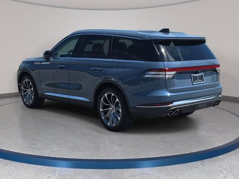 New 2026 Lincoln Aviator Reserve RWD image 7