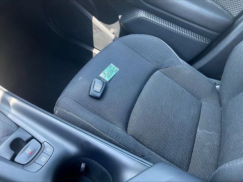 Used 2018 Toyota C-HR XLE FWD image 33