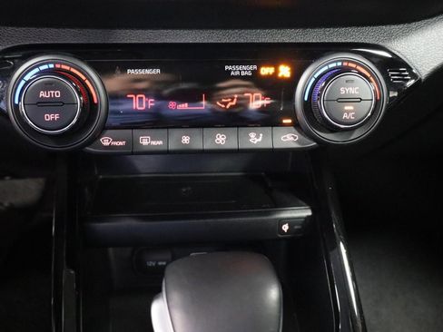 Used 2023 Kia Forte GT-Line w/ GT-Line Premium Package image 18