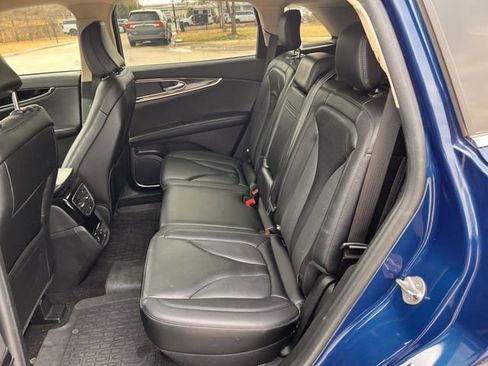 Used 2021 Lincoln Nautilus AWD w/ Equipment Group 101A image 28