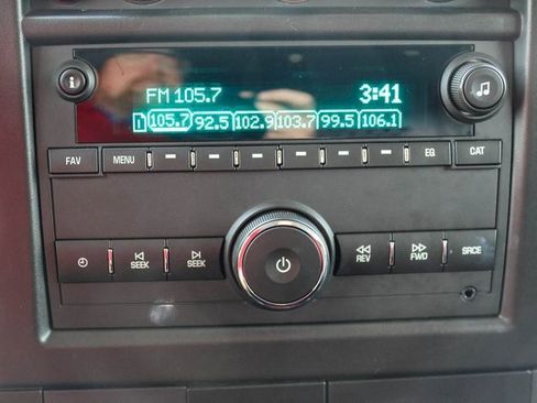 Used 2024 Chevrolet Express 2500 w/ Driver Convenience Package image 22