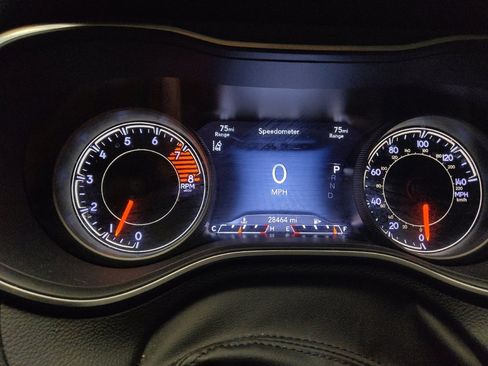 Used 2022 Jeep Cherokee Trailhawk image 23