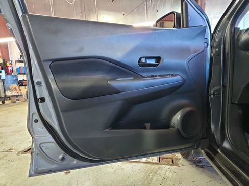 Used 2025 Nissan Kicks Play S FWD image 16