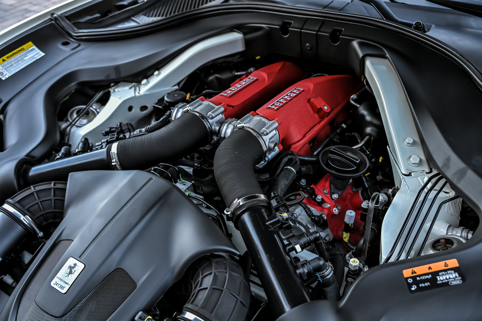 Used 2019 Ferrari Portofino RWD image 21