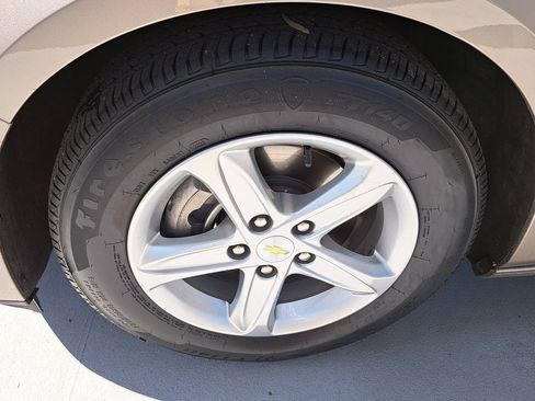 Used 2023 Chevrolet Malibu LS image 31