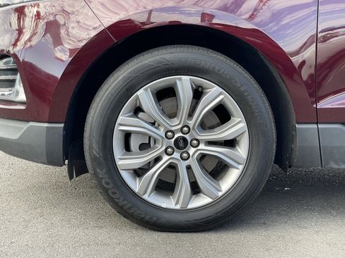 Used 2024 Ford Edge Titanium image 12