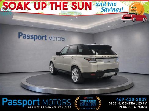 Used 2016 Land Rover Range Rover Sport HSE AWD/4WD image 4