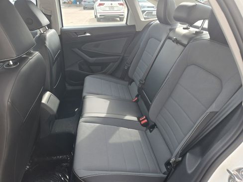 New 2026 Volkswagen Jetta SE image 17