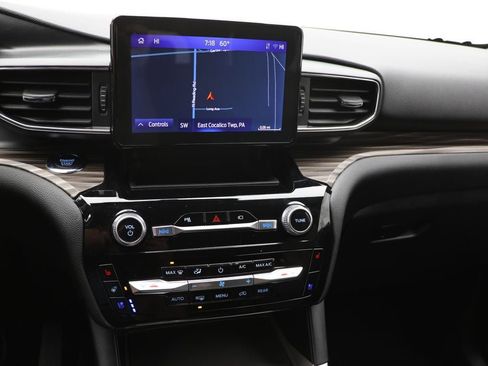 Used 2023 Ford Explorer Limited image 22