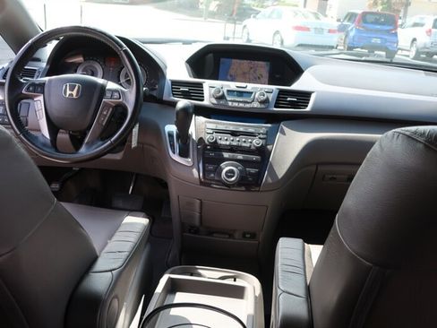 Used 2013 Honda Odyssey Touring image 31