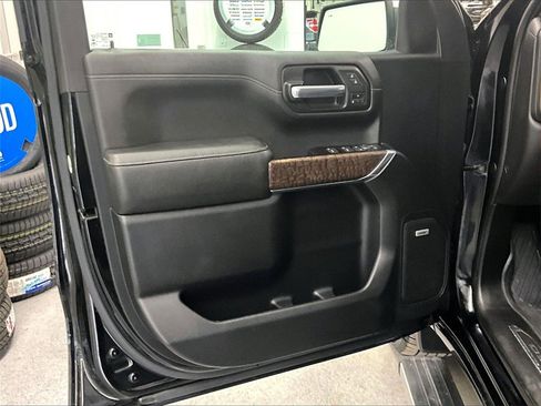 Used 2019 GMC Sierra 1500 Denali w/ Denali Ultimate Package image 9