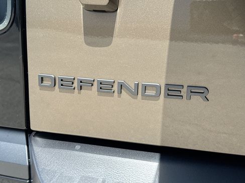 New 2026 Land Rover Defender 110 X-Dynamic SE AWD/4WD image 11