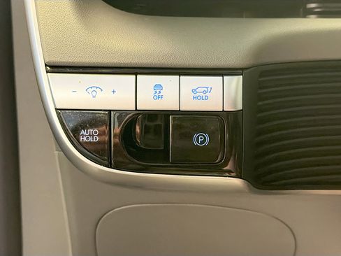 Used 2024 Hyundai Ioniq 5 SEL image 17